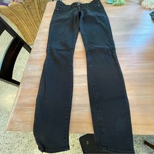 RICH & Skinny Brand! Skinny Black Denim Jeans! Very good condition! 25